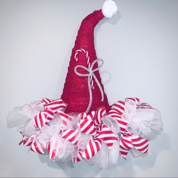 Candy cane Santa hat wreath - Picture 2 of 2